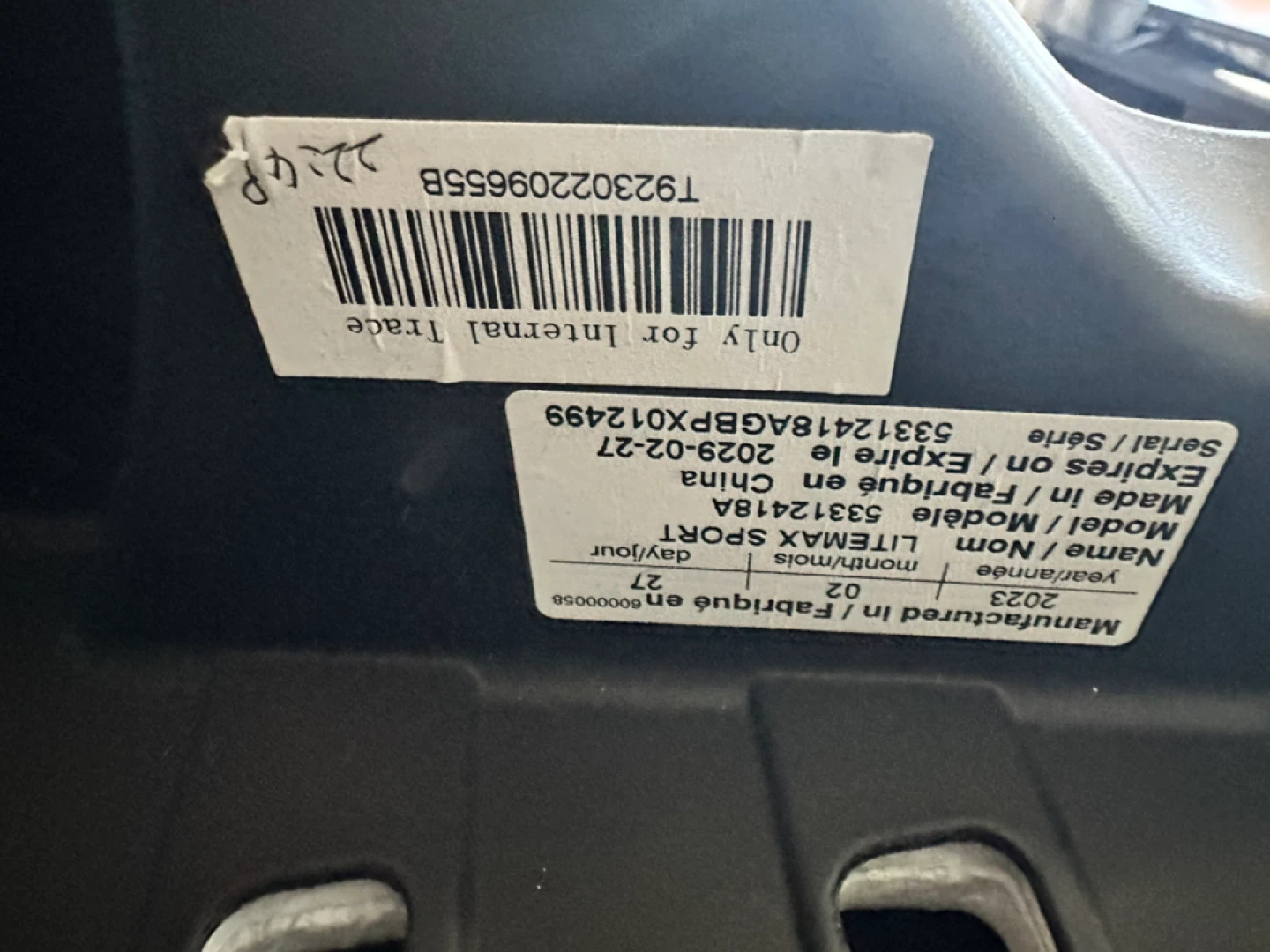 Evenflo Litemax Sport Infant Car Seat with Base - photo 2