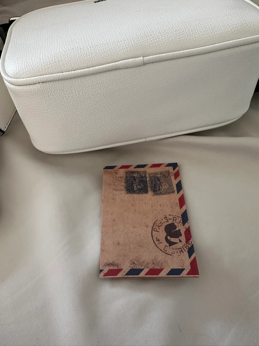 Brand New Authentic Karl Lagerfeld Bag - photo 4