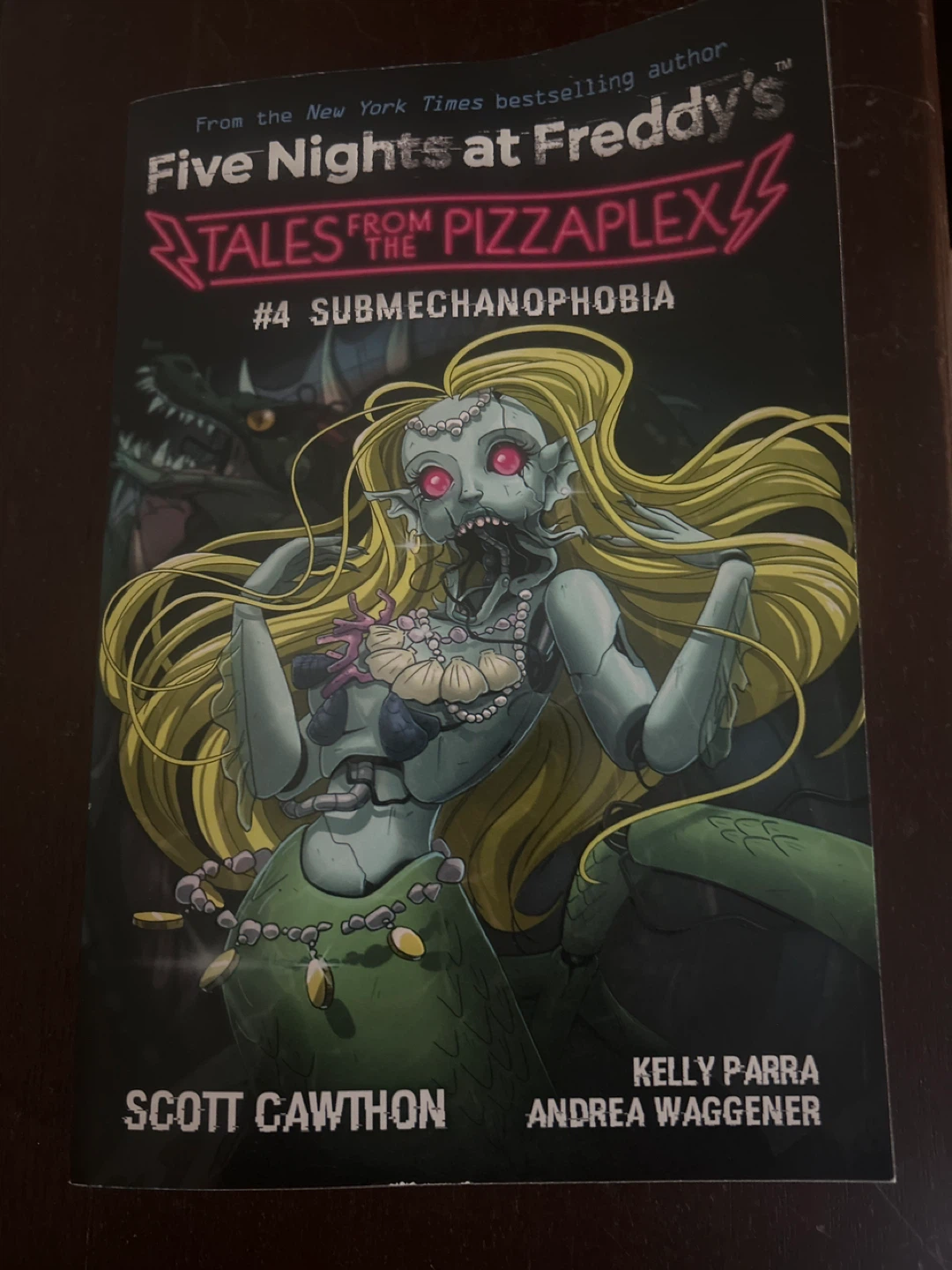 🌱FNAF: Tales from the Pizzaplex #4 Submechanophobia Book