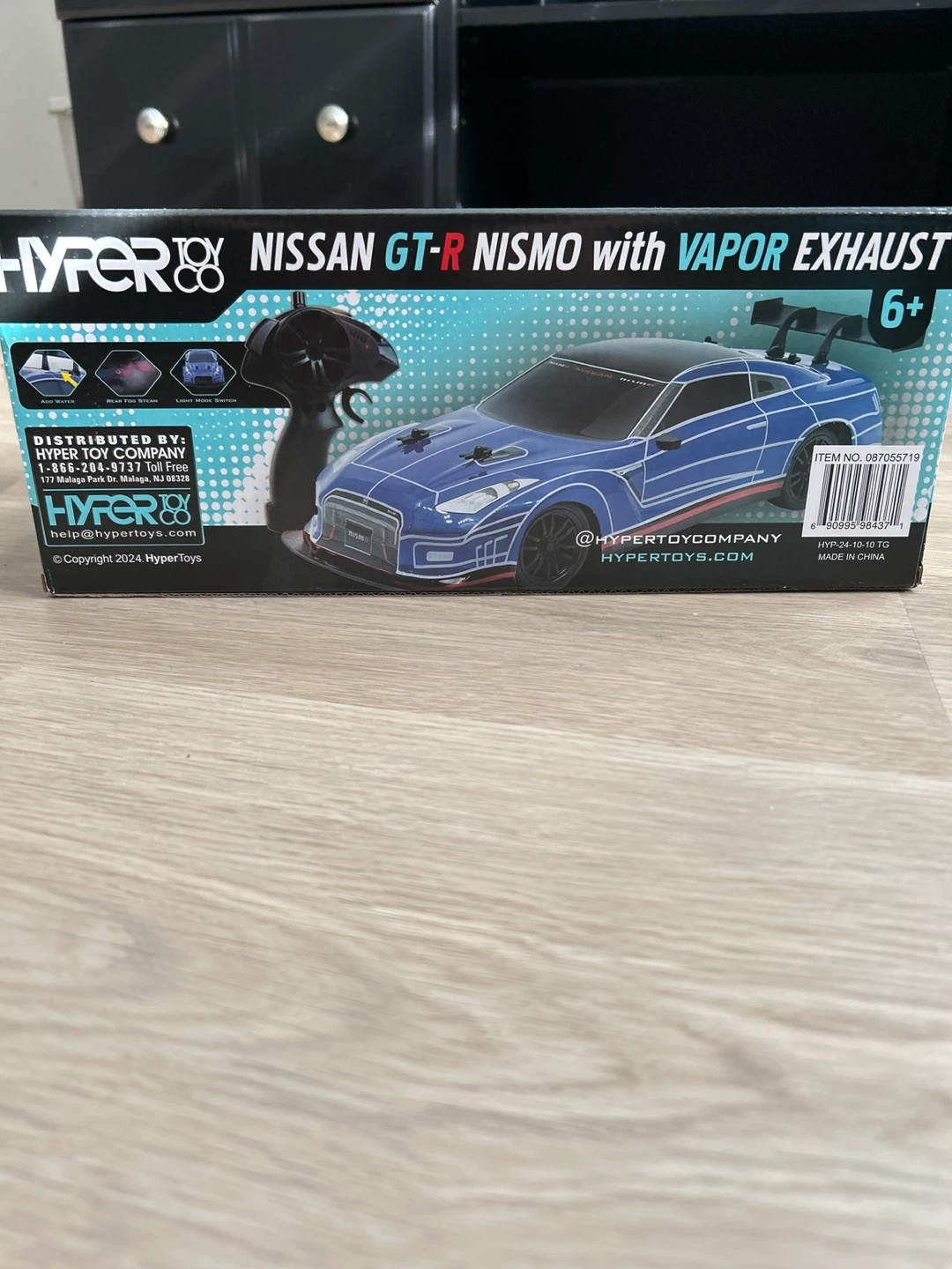Hyper Toy Co. Nissan GT-R Nismo Remote Control Car - photo 2