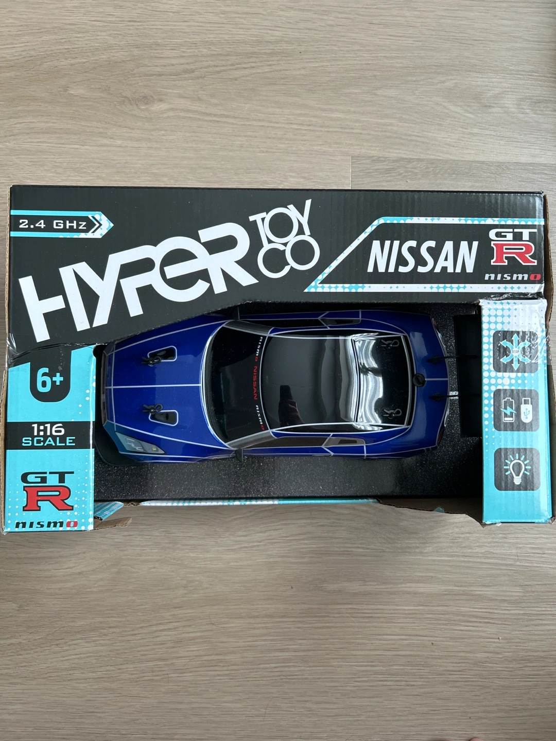Hyper Toy Co. Nissan GT-R Nismo Remote Control Car - photo 3