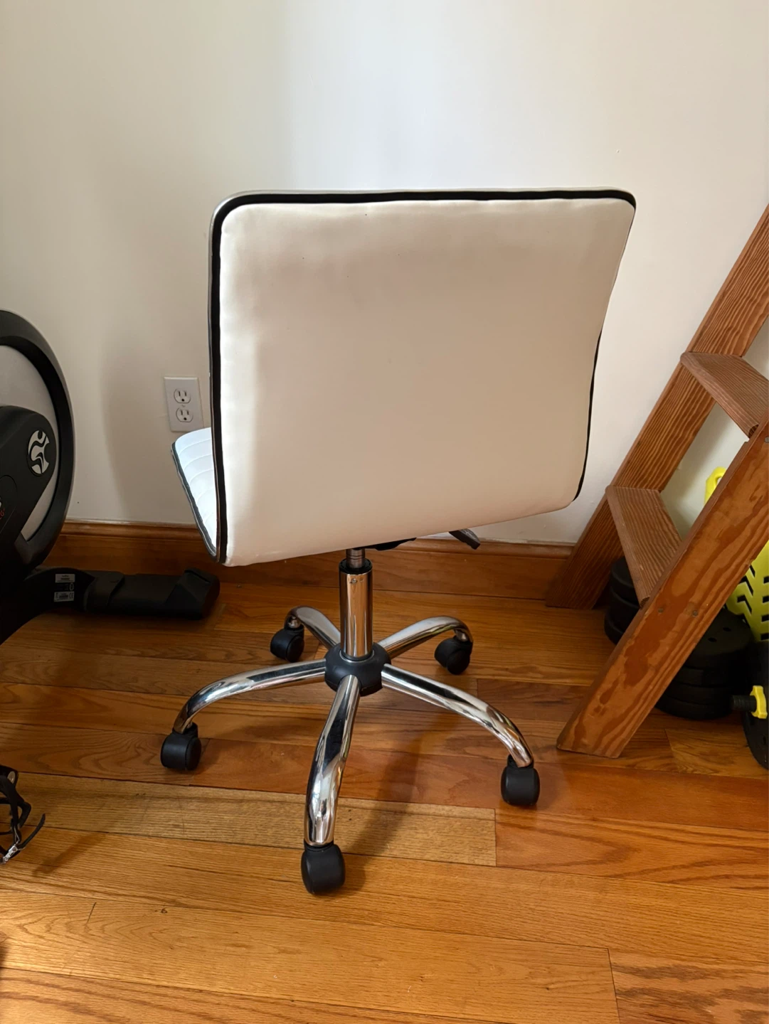 White Desk Chair - photo 5