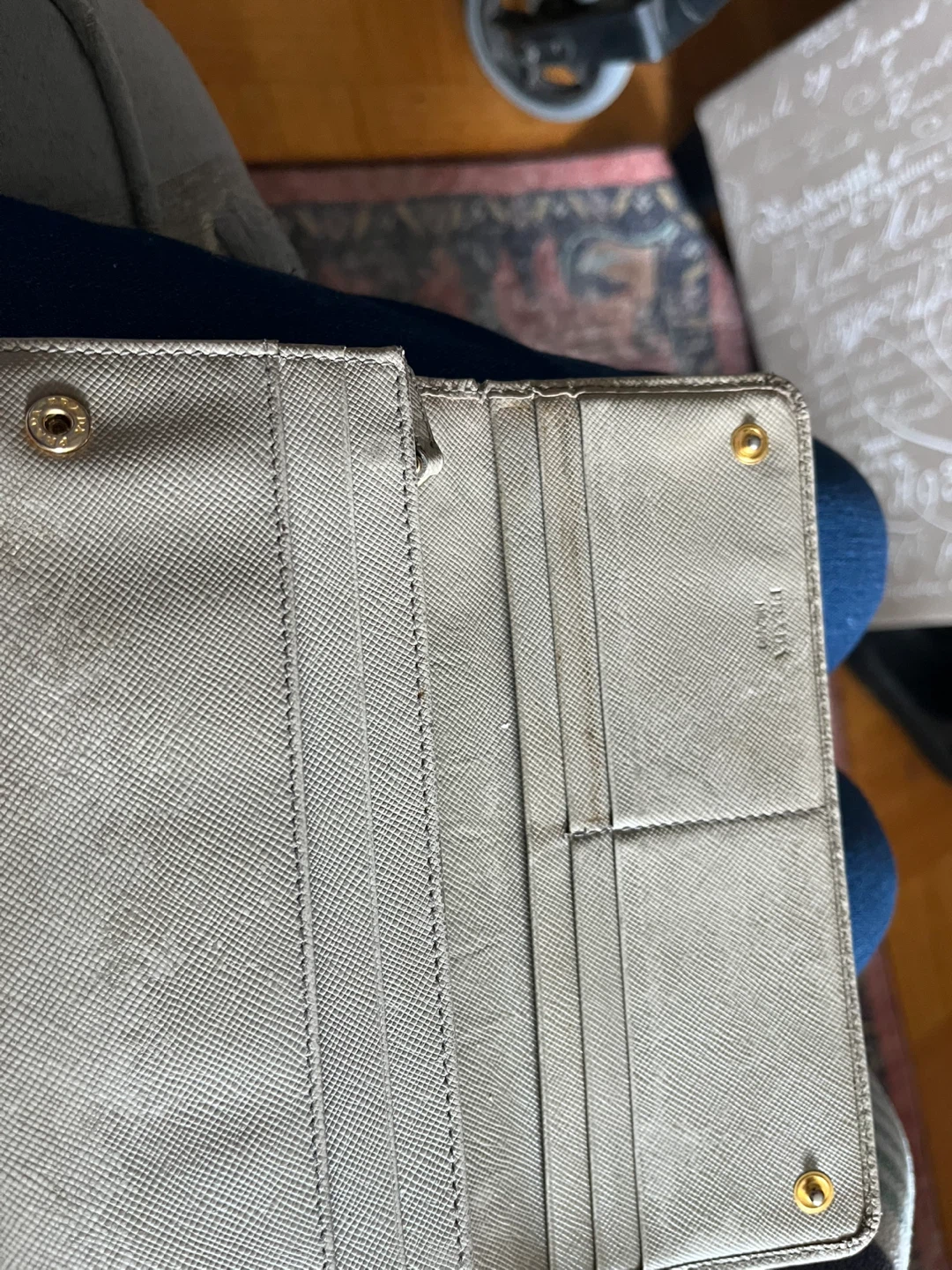 Prada beige long wallet - photo 4