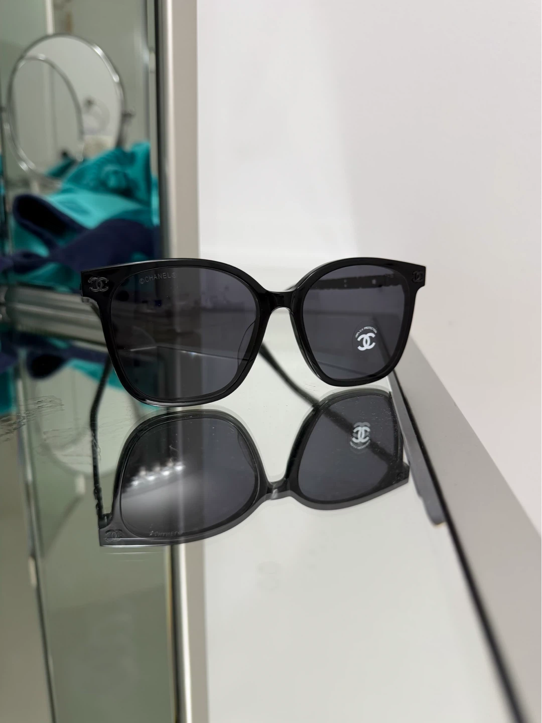 CHANEL Sunglasses - photo 2