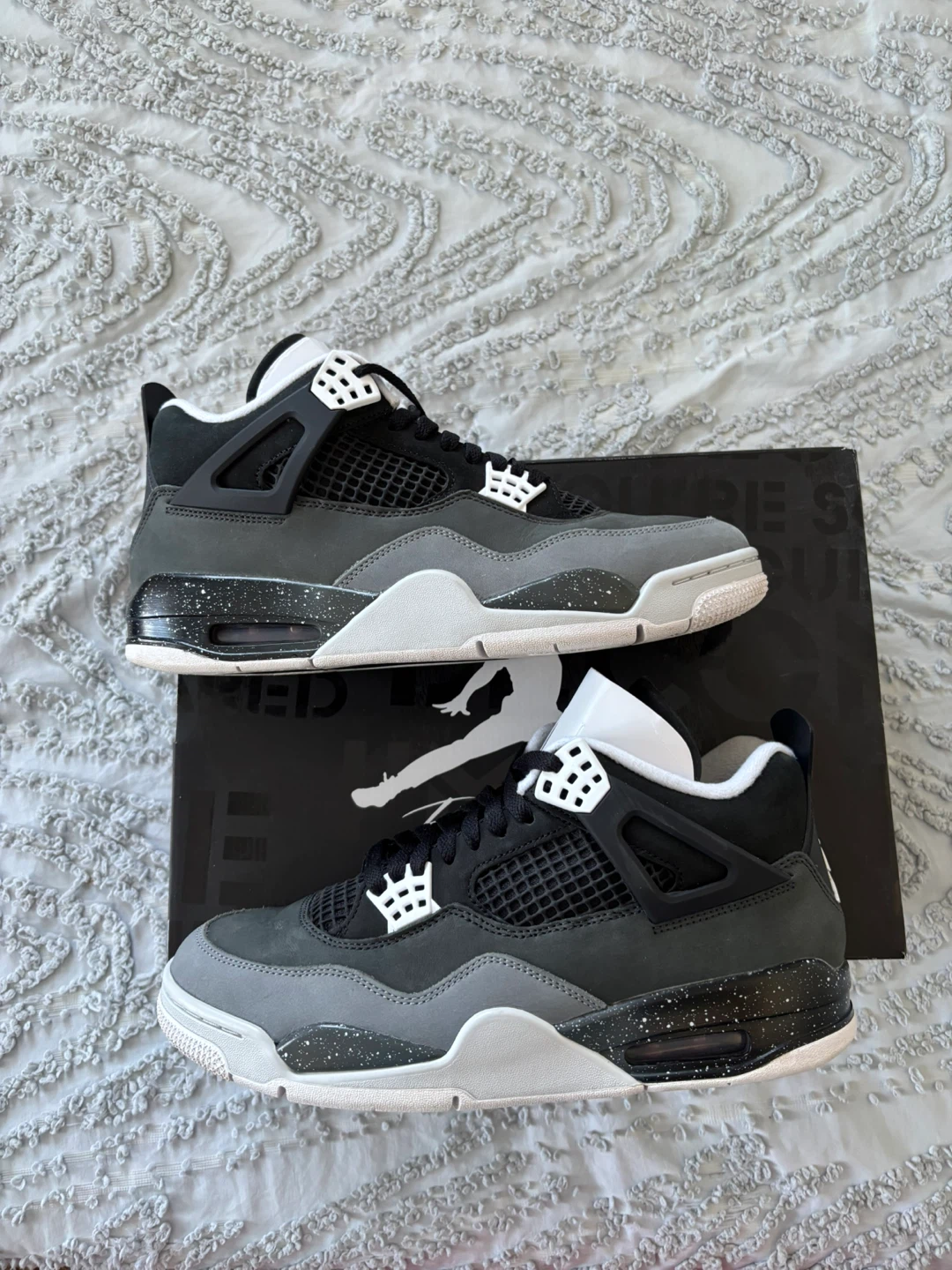 Jordan 4 Fear (2024)