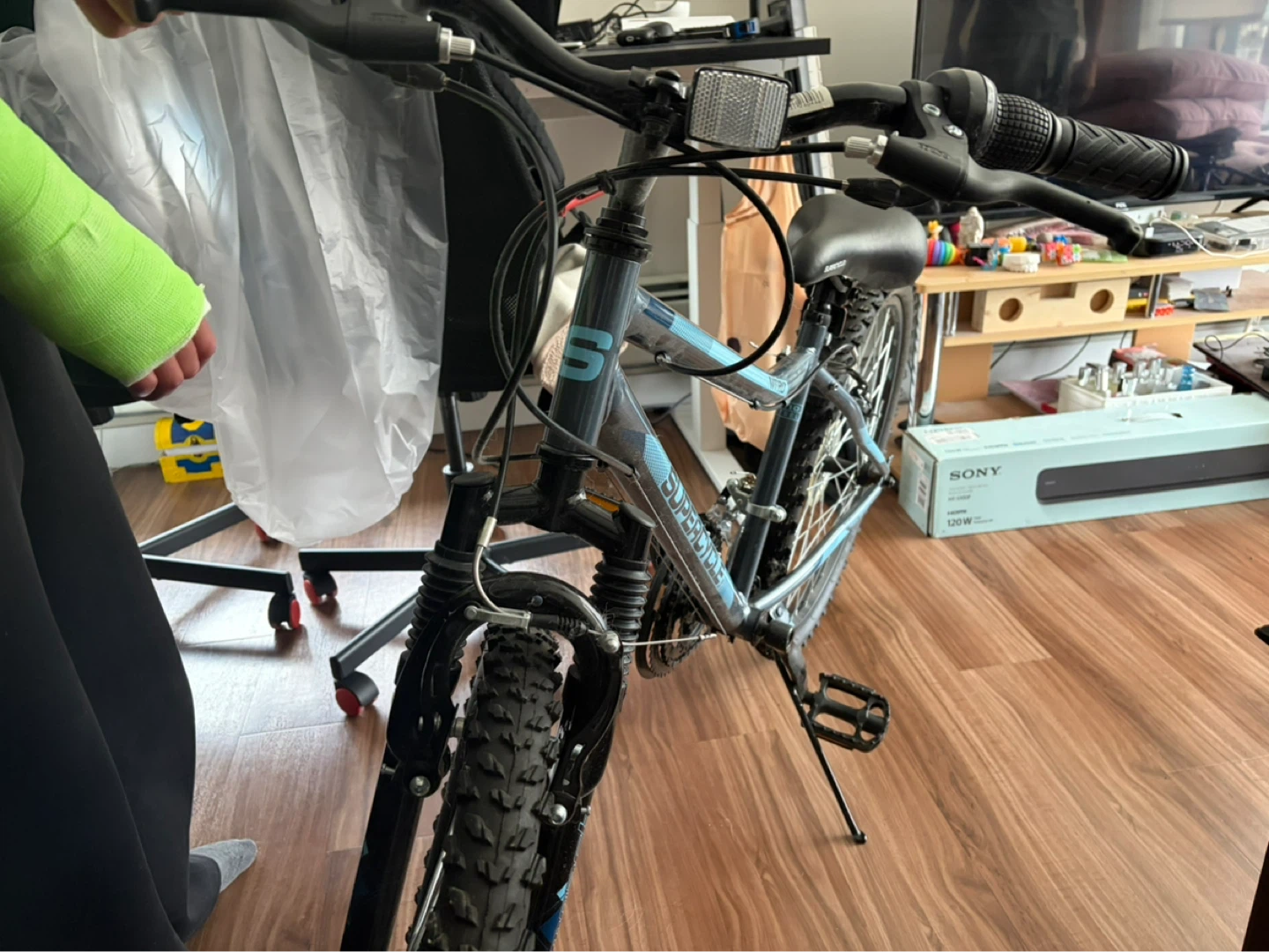 2 bike + kits - photo 3