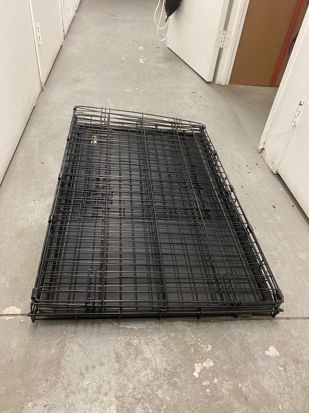 Black Wire Dog Crate with Tray - photo 4