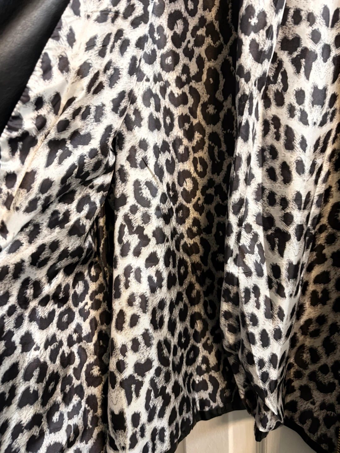 Solitaire Faux Leather Jacket with Leopard Print Lining - photo 4