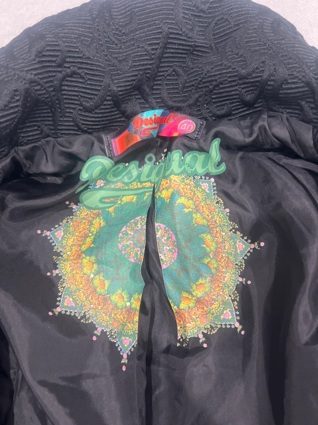 Desigual Black Embroidered Coat with Colorful Accents Size 40 - photo 2