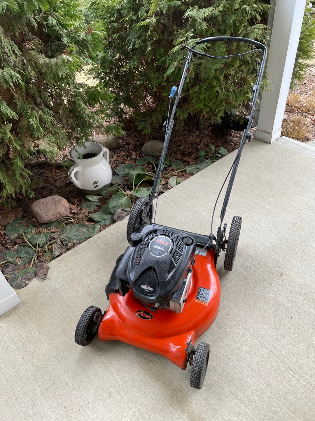 Briggs & Stratton 21” Lawn Mower