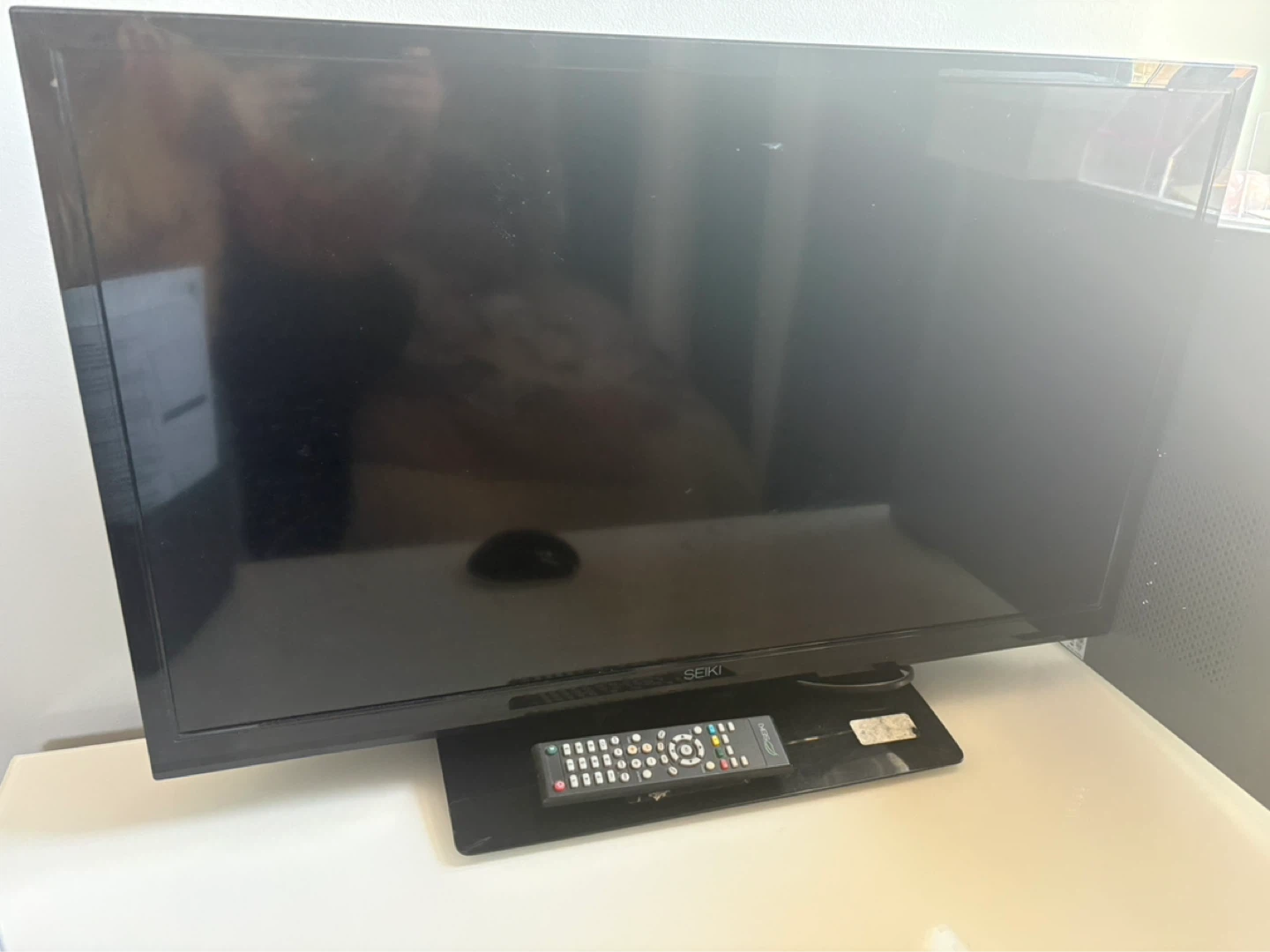 Seiki Flat Screen TV - photo 2