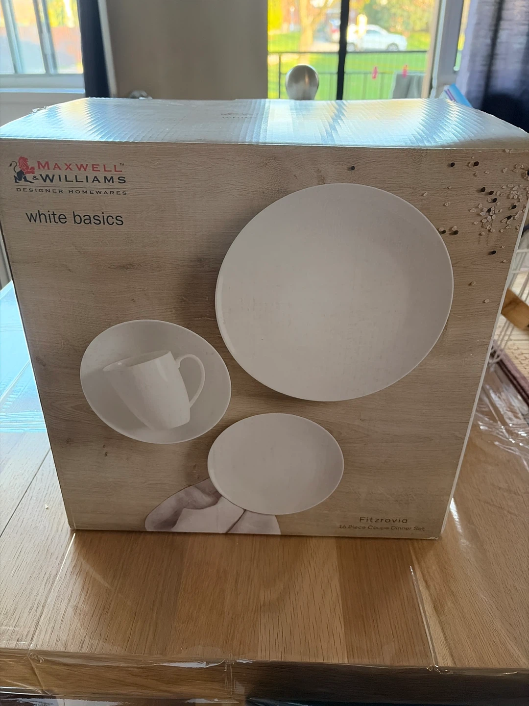 Maxwell Williams Fitzrovia 16 Piece Coupe Dinner Set 🌱