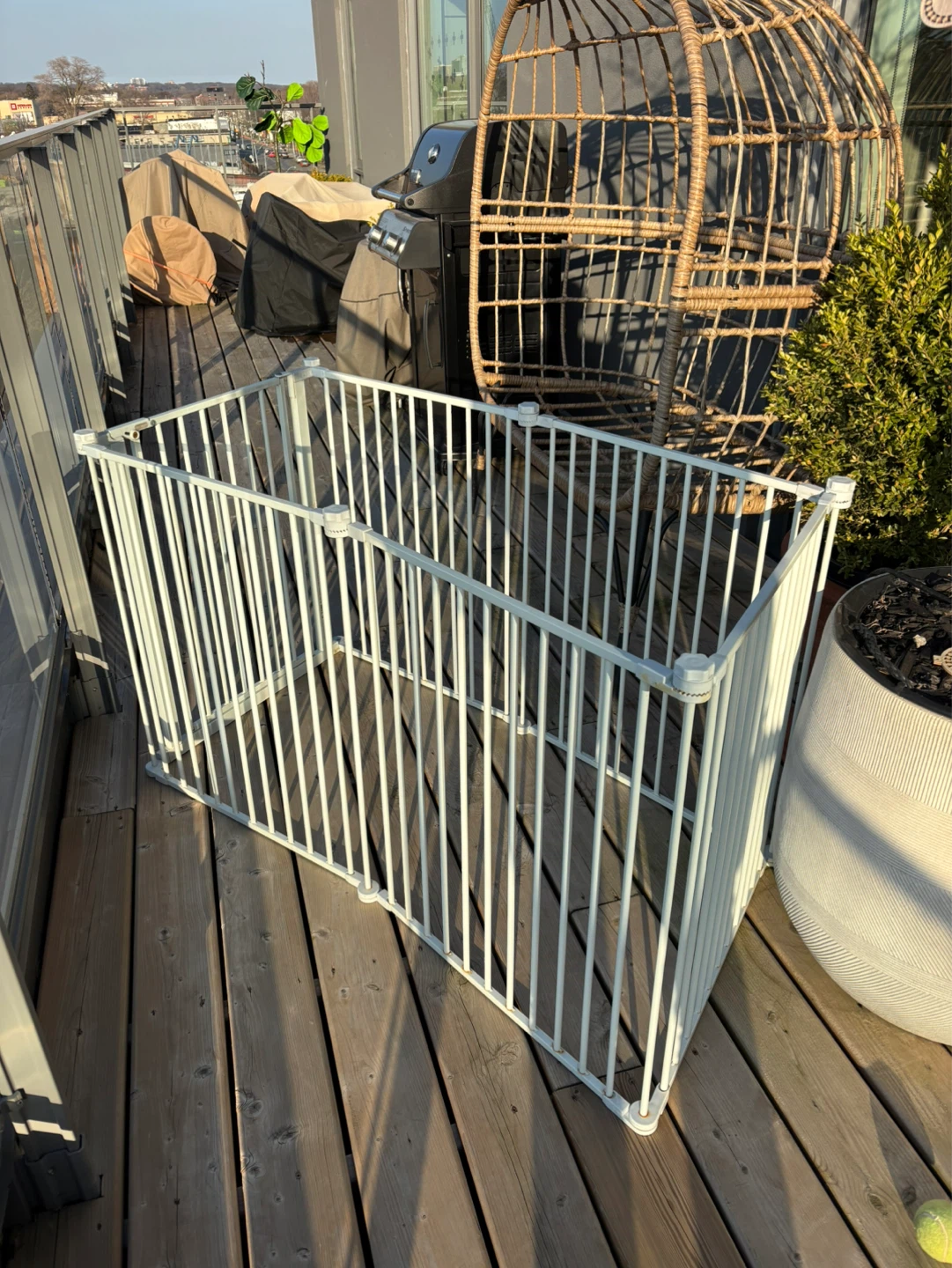 White Metal Playpen/Gate - photo 5