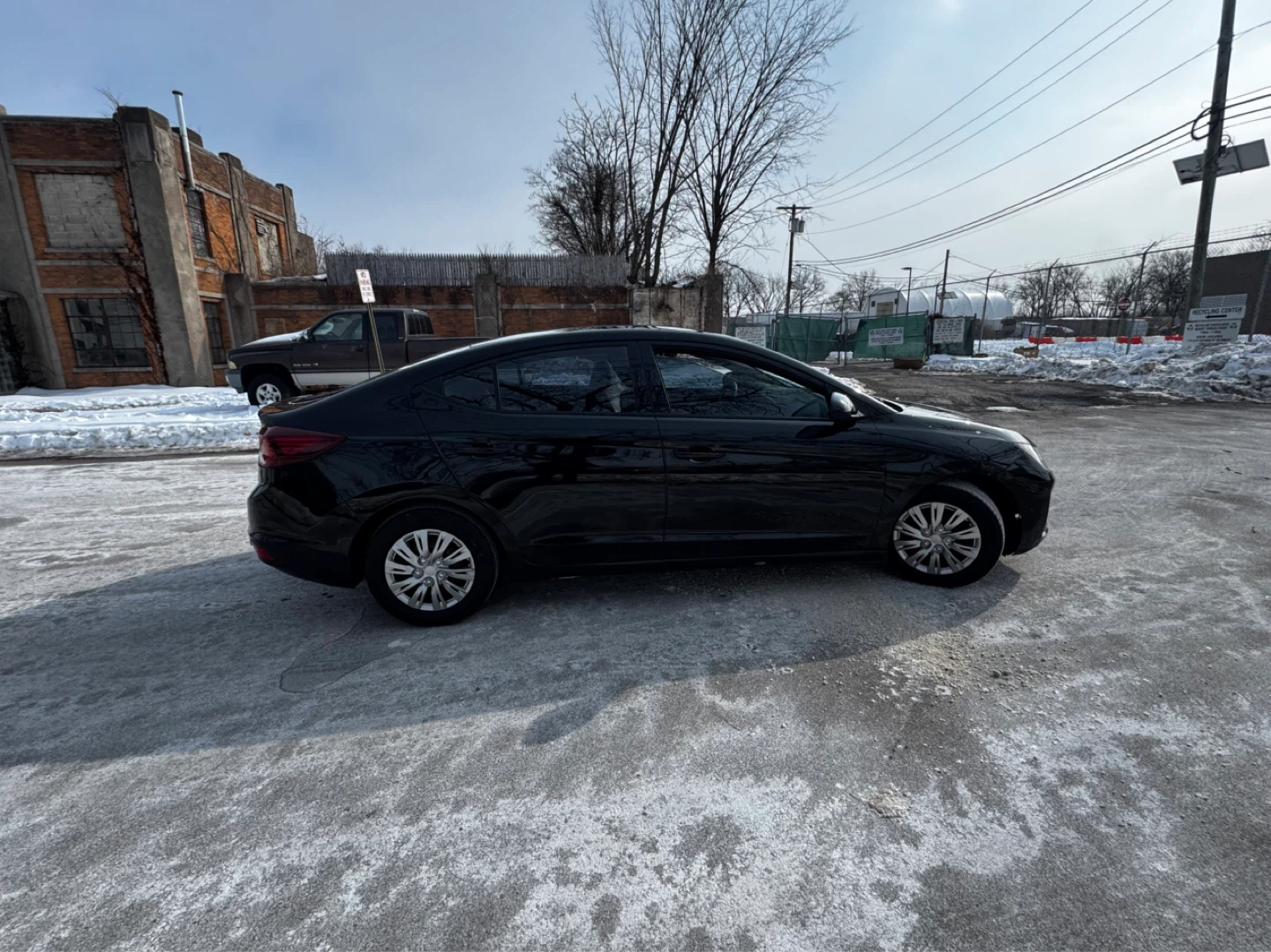 2019 Hyundai Elantra Sedan - photo 3