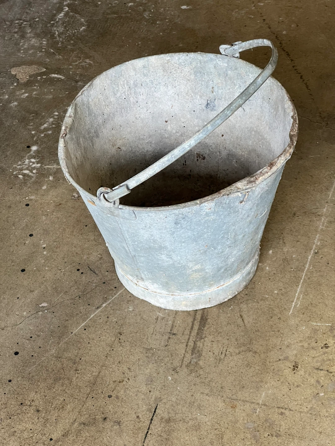 Vintage Farmhouse Bucket