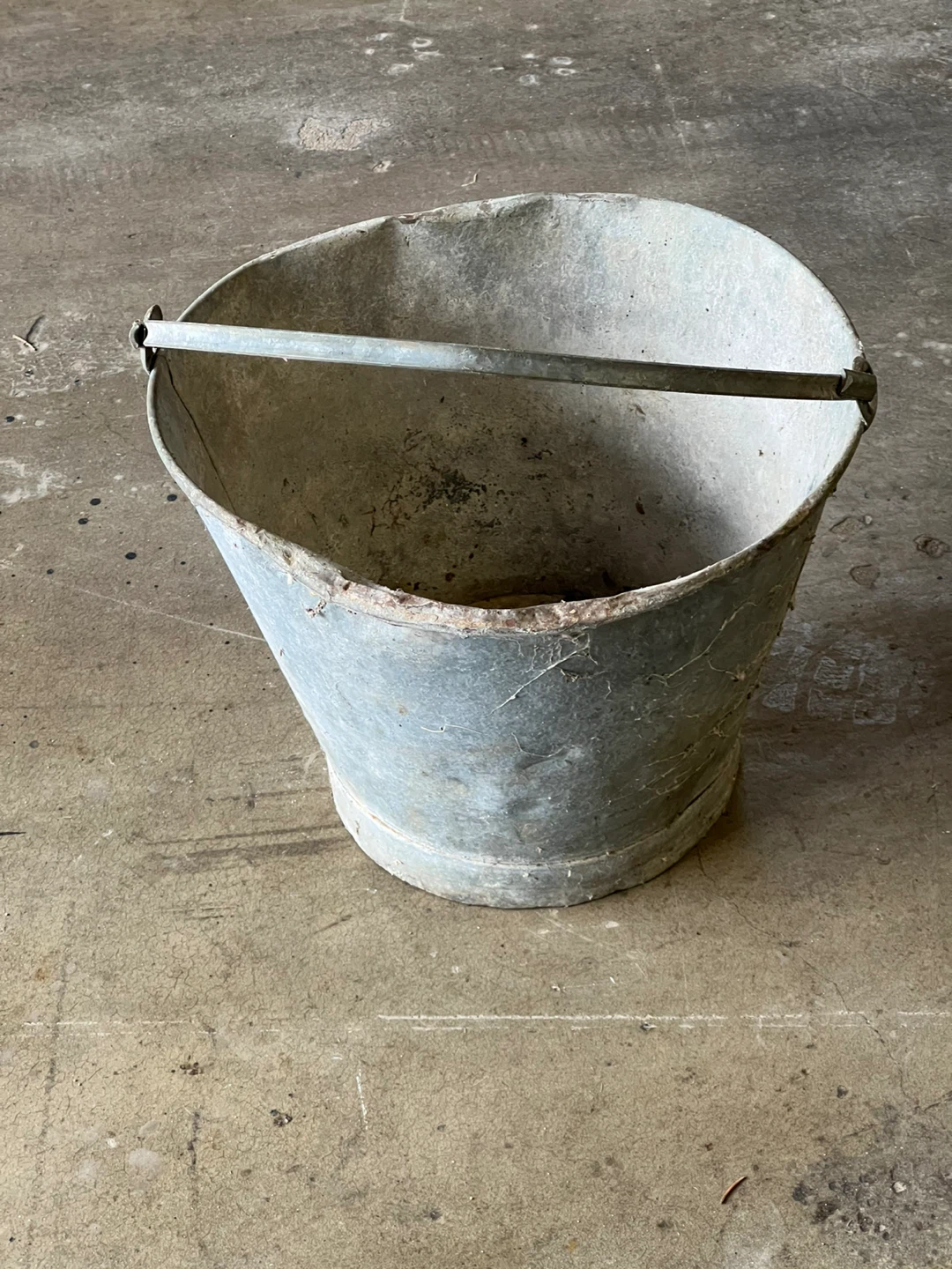 Vintage Farmhouse Bucket - photo 2