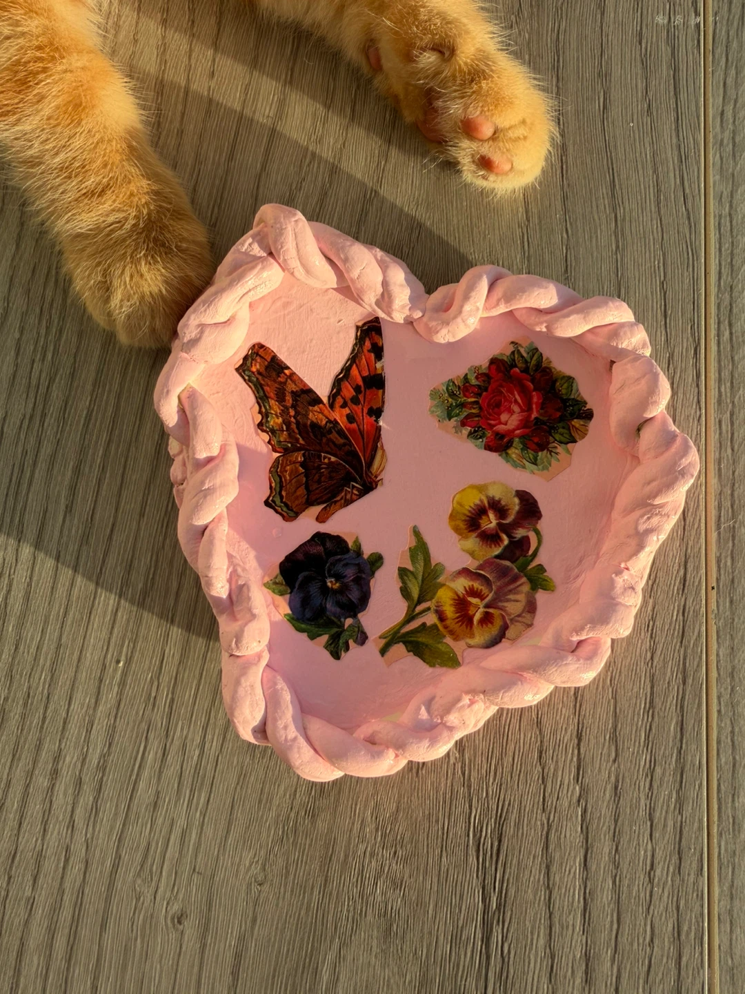 Handmade Pink Heart Tray with Butterfly and Flowers - photo 2