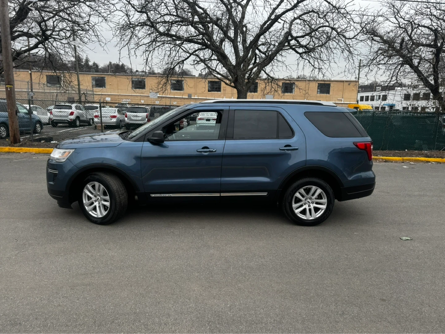 2018 Ford Explorer XLT - photo 2