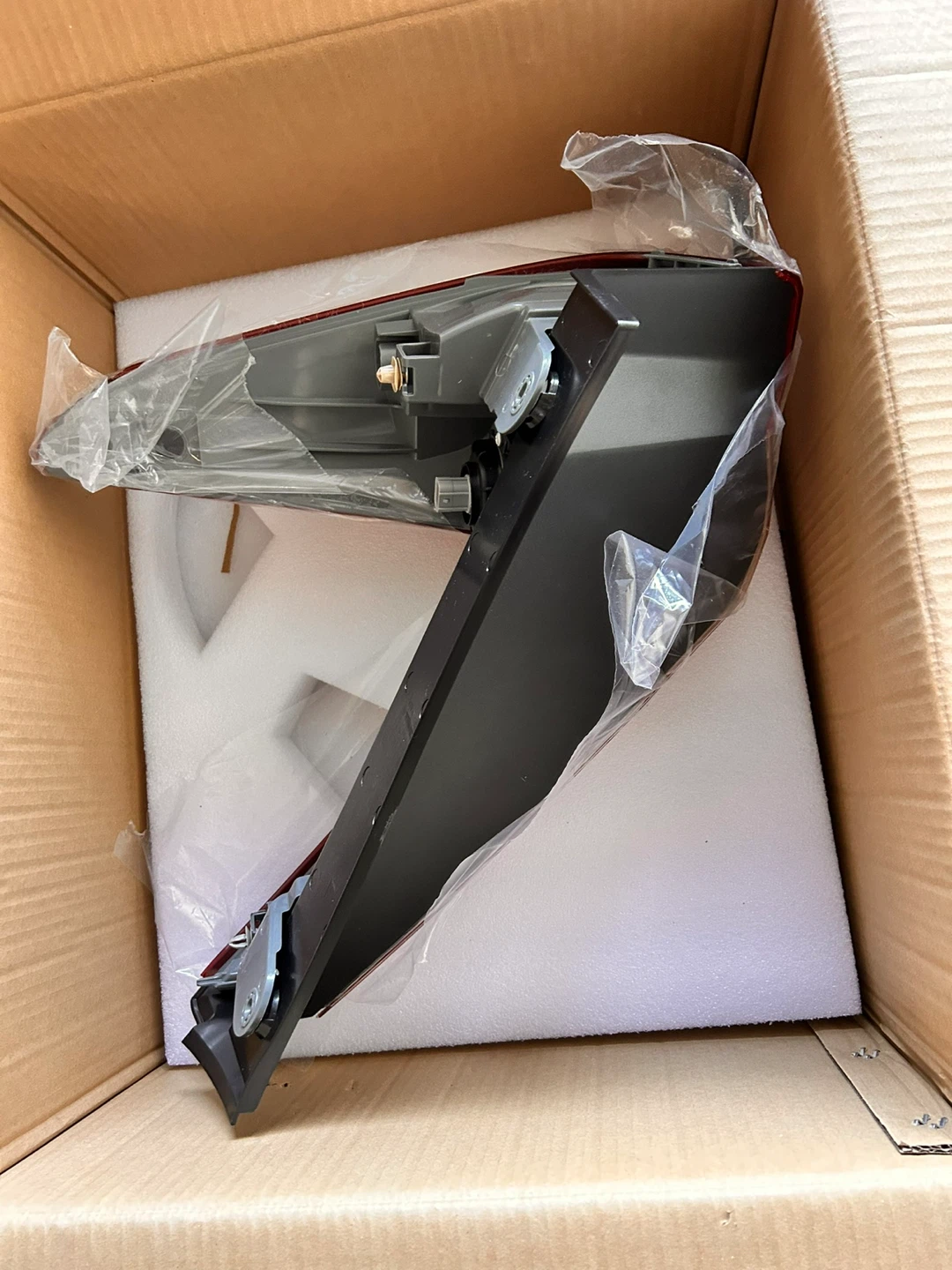 Honda CRV 2020-2022 tail light - photo 3