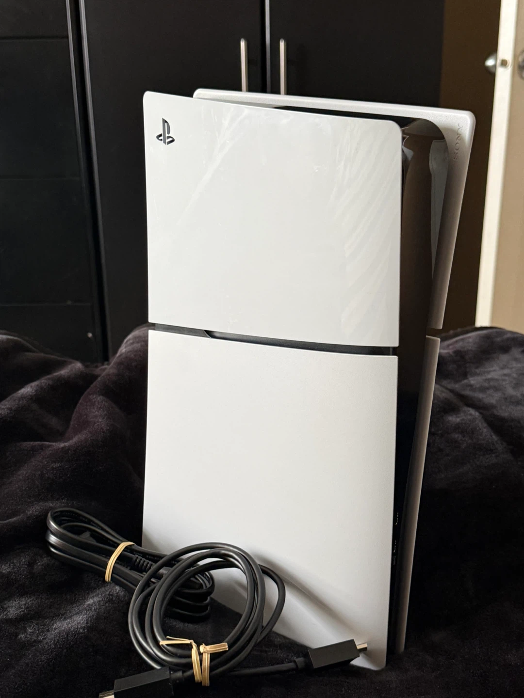 PS5 Slim Digital (CFI-2015) – Like New – No Controller - photo 5
