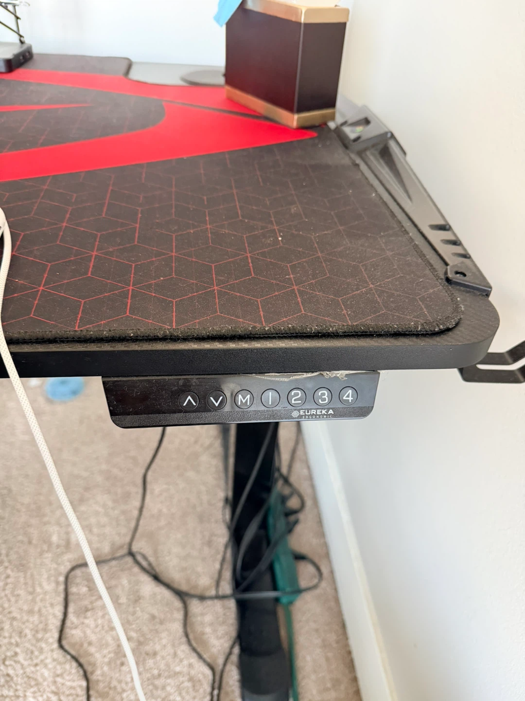 Eureka Ergonomic Standing Desk with Control Panel - photo 3