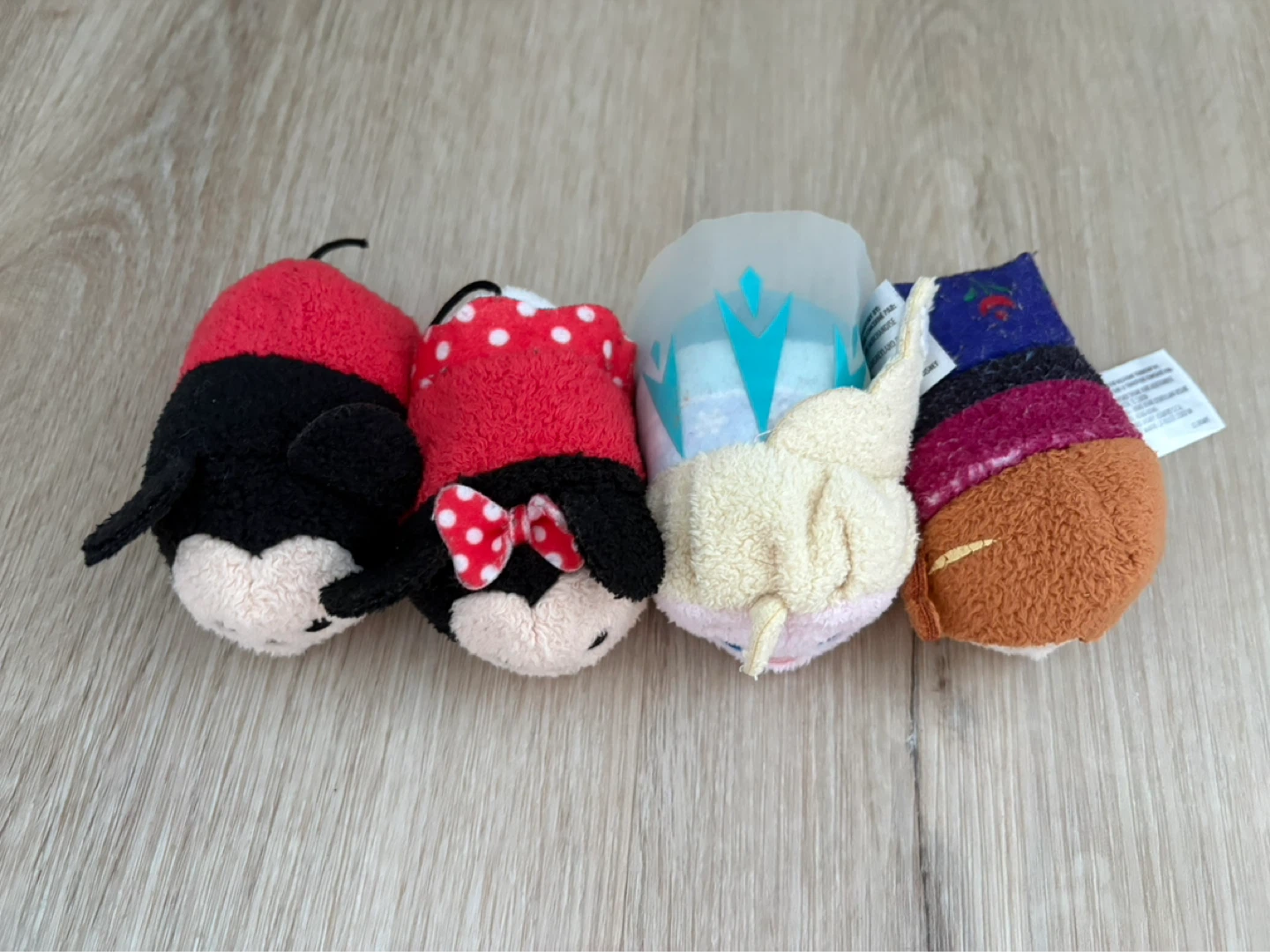 $5@1 Disney Tsum Tsum Plush Set - Mickey, Minnie, Elsa, Anna - photo 2