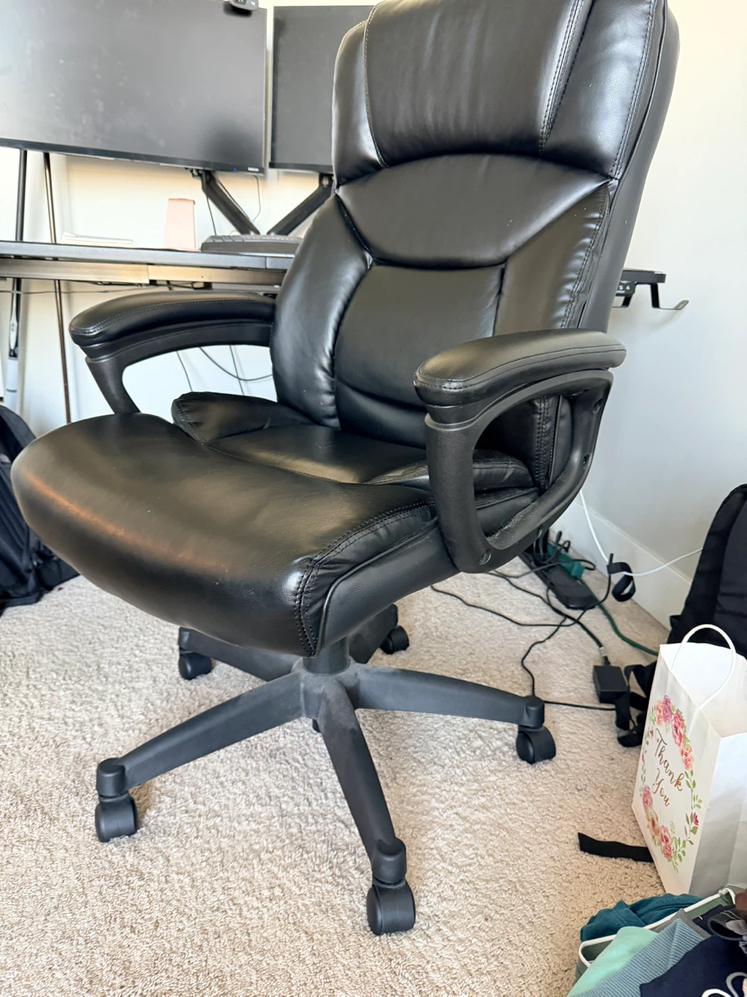 Black Executive Office Chair - photo 2