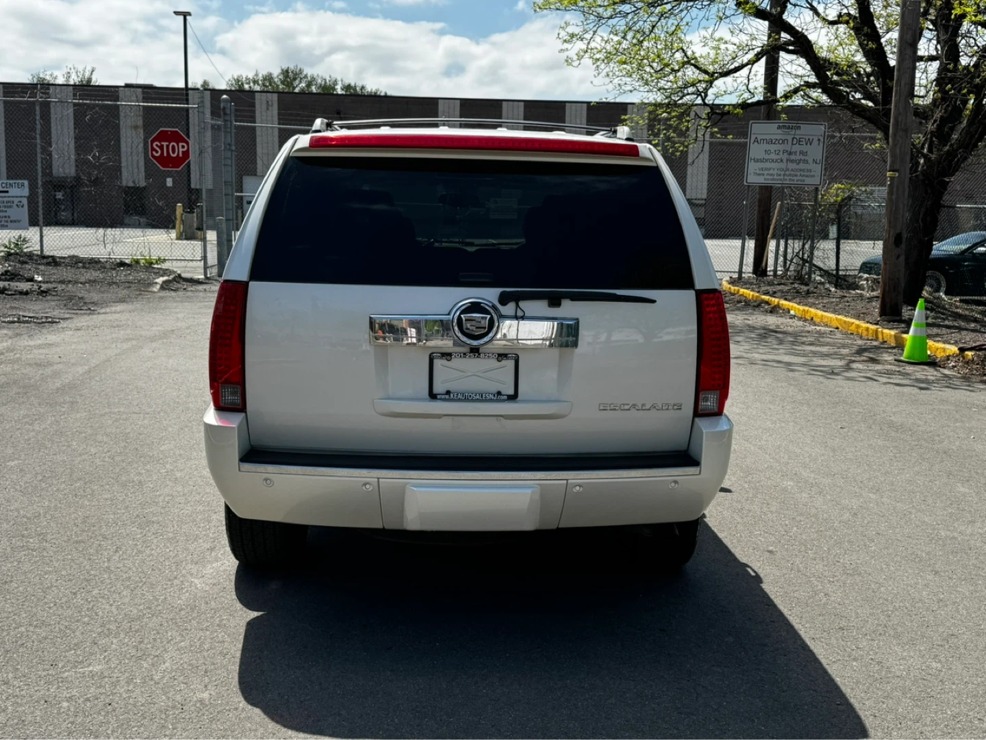 2011  Cadillac Escalade SUV - photo 5