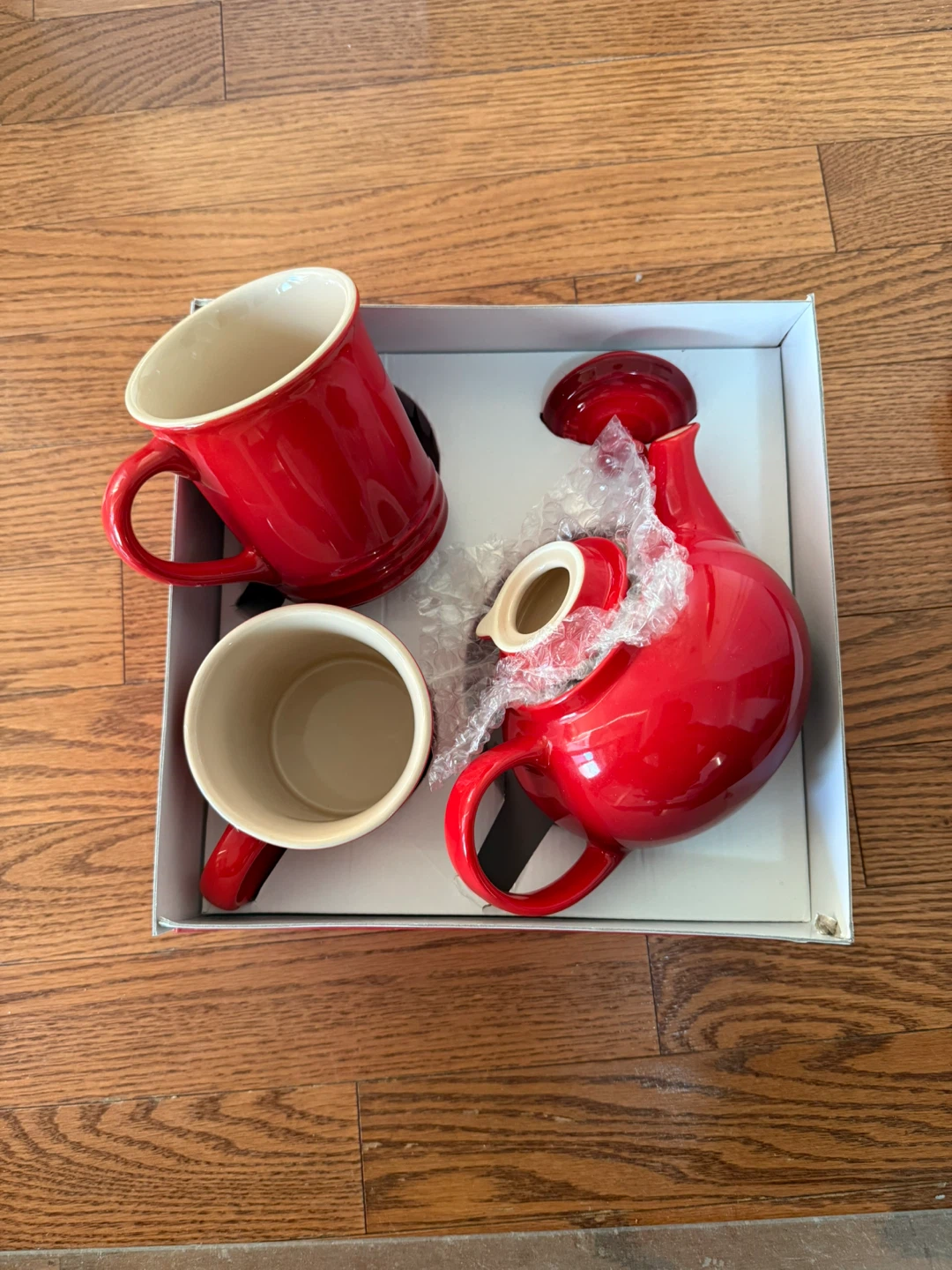 Le Creuset Stoneware Tea for Two Set - Red