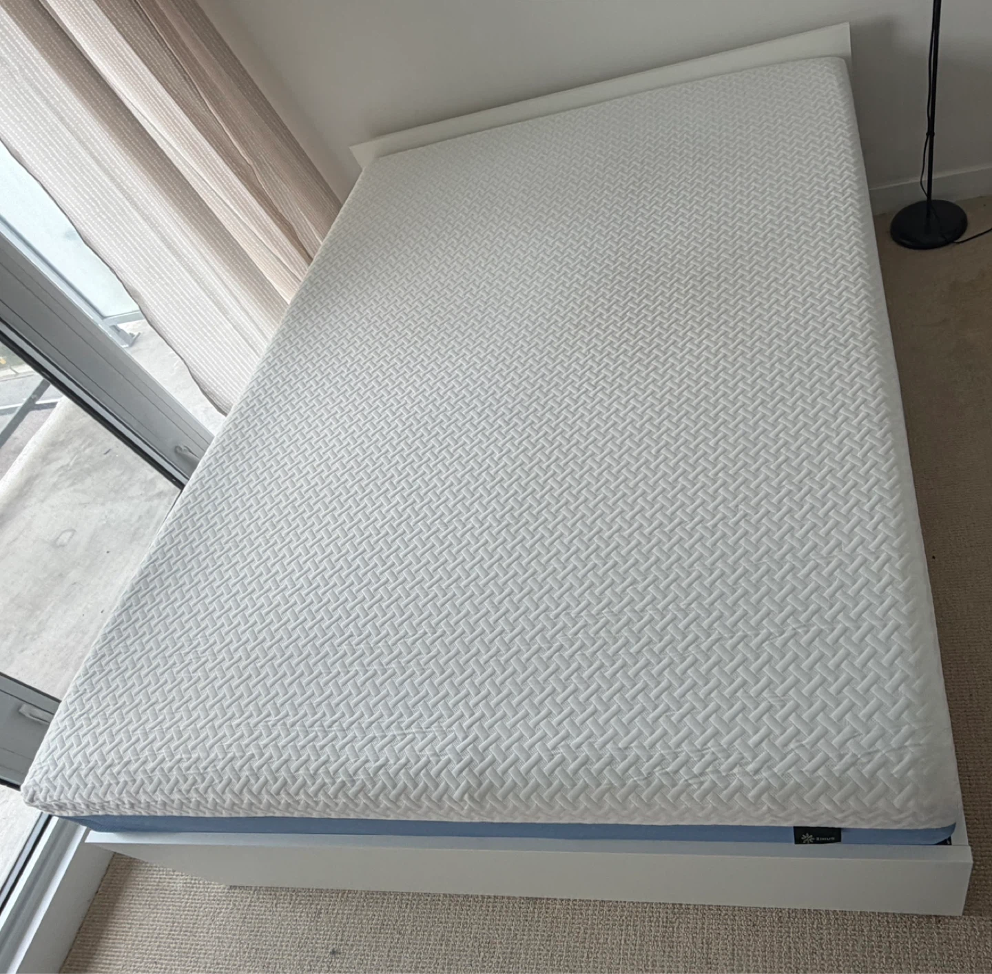 Zinus Queen Memory Foam Mattress - photo 2