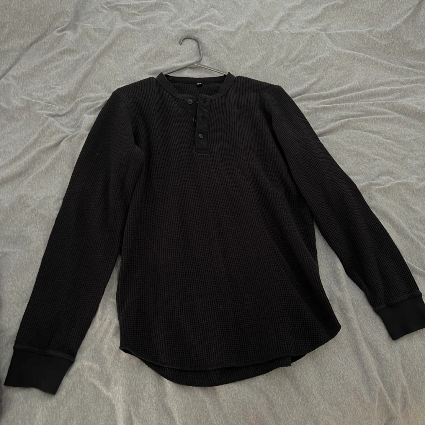 (Retail $79)Uniqlo Waffle Henley Shirt & Shorts Bundle - photo 2