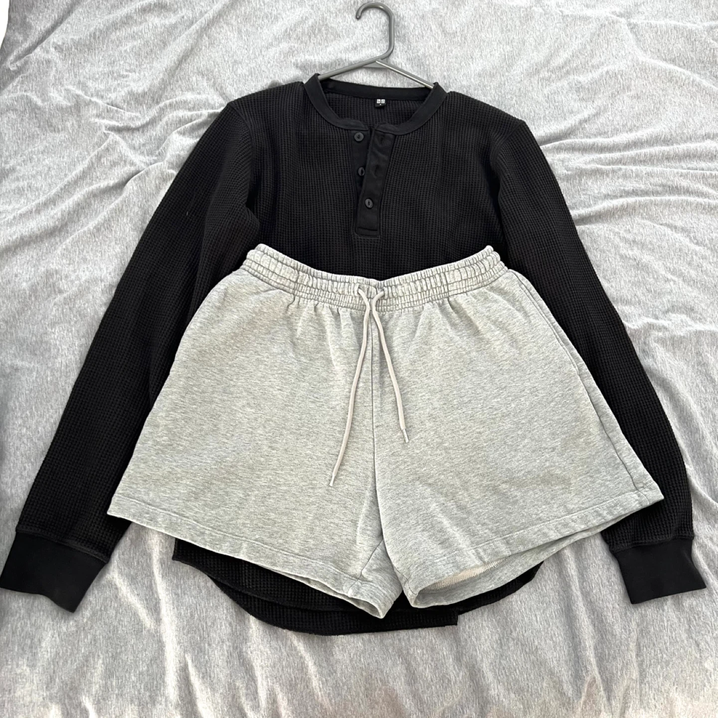 (Retail $79)Uniqlo Waffle Henley Shirt & Shorts Bundle