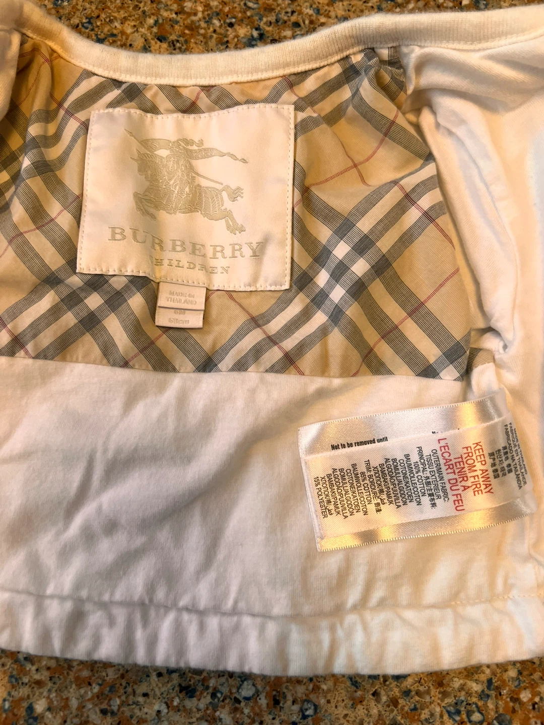 Original & authentic Burberry White Quilted Jacket 3-6 Months - photo 5
