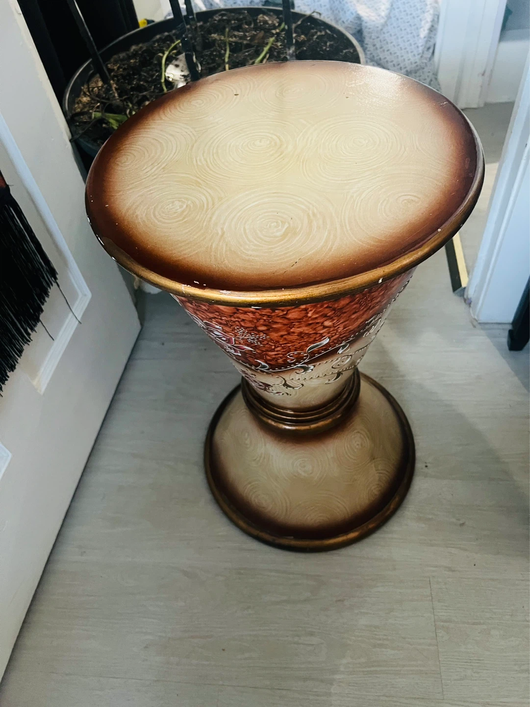 Decorative Pedestal Stannd with large pot - photo 4
