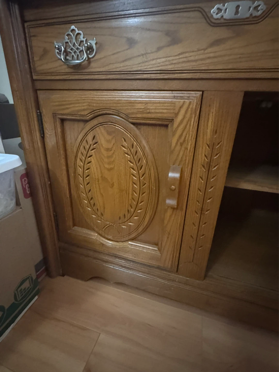 Solid Oak China Cabinet Hutch with Glass Doors - photo 4