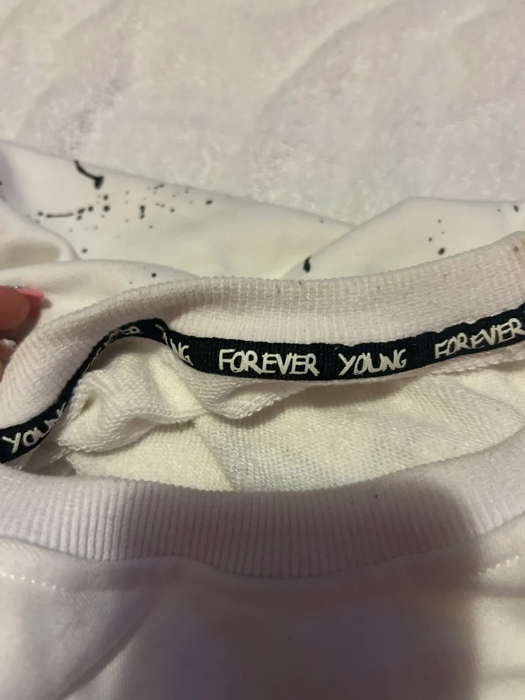 White Graphic Sweatshirt - photo 3