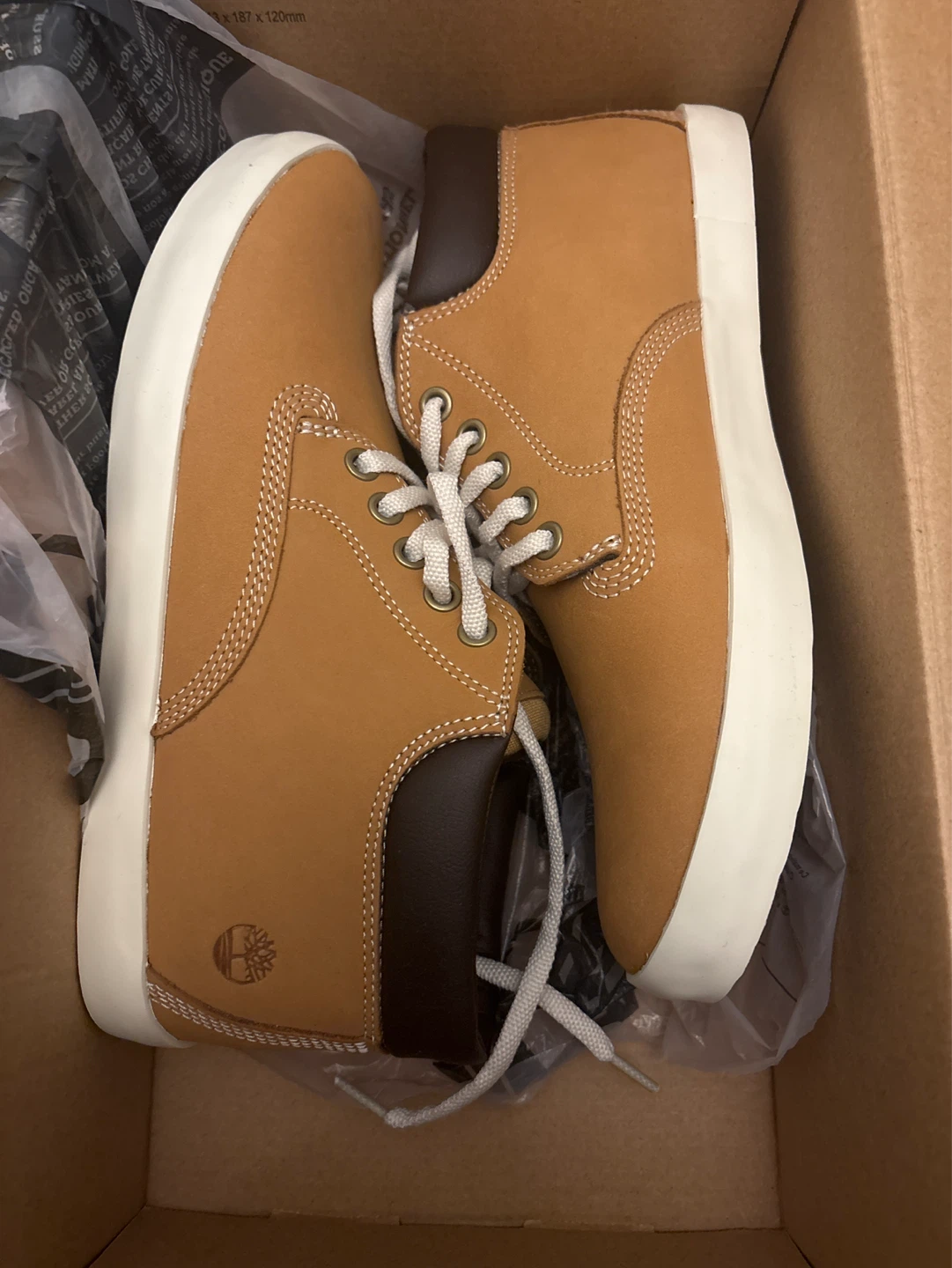 Timberland Dausette Chukka Wheat Nubuck Women's Boots Size 8.5