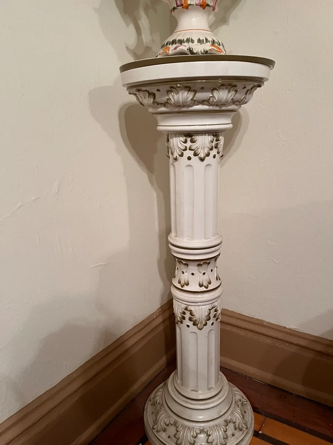 White Pedestal Stand with Ceramic Floral Urn - photo 5