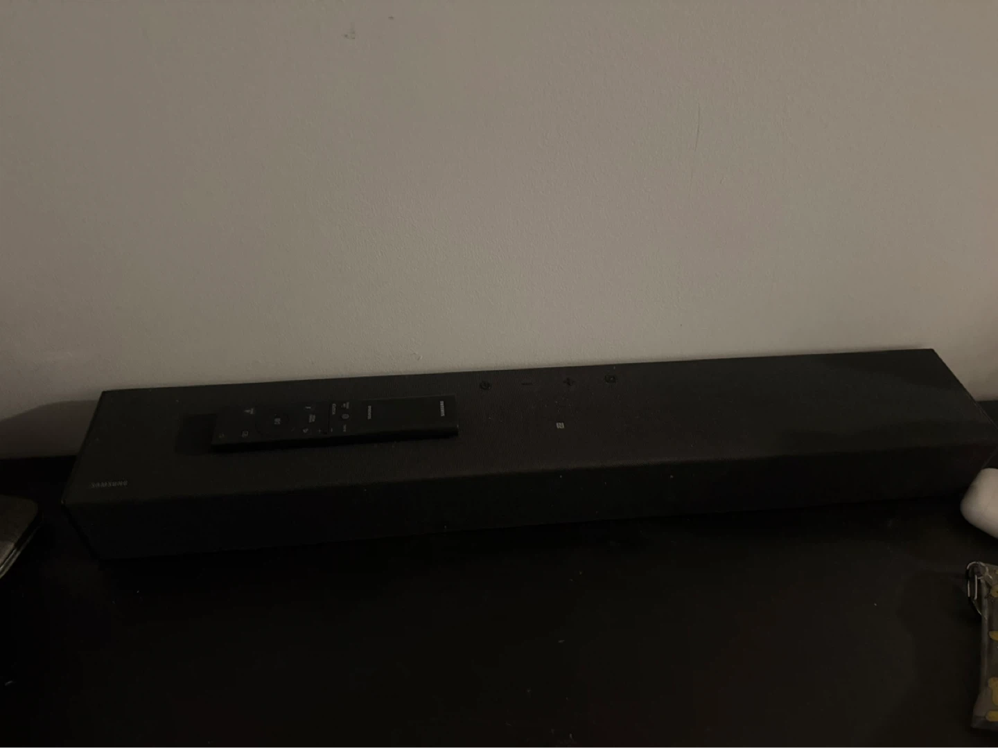 Gigabite 34” monitor, Samsung Speaker bar (negotiable) - photo 3