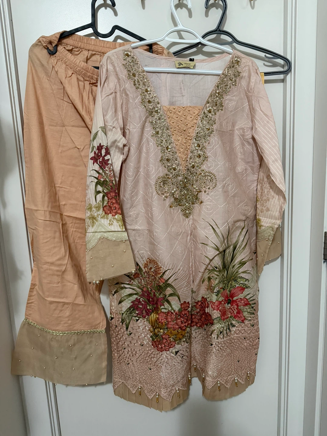 3-Piece Peach Floral Embroidered Outfit - photo 3