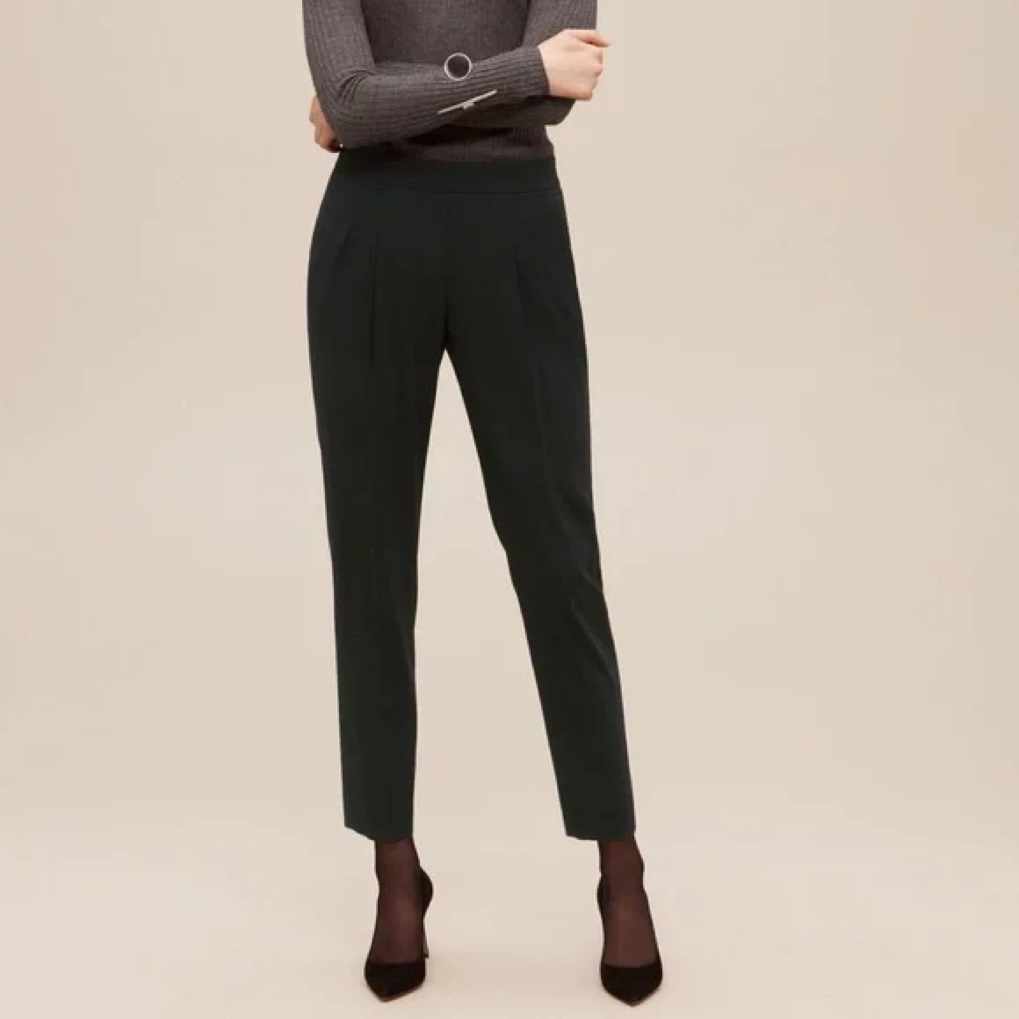 Babaton Black Cropped Pants Size 6