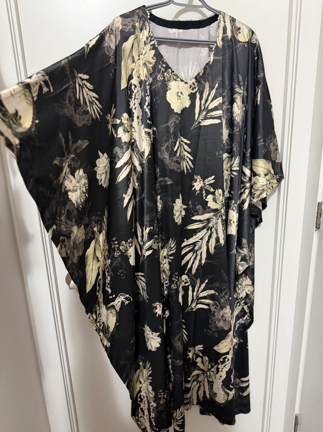 Women's Black Floral Kaftan
