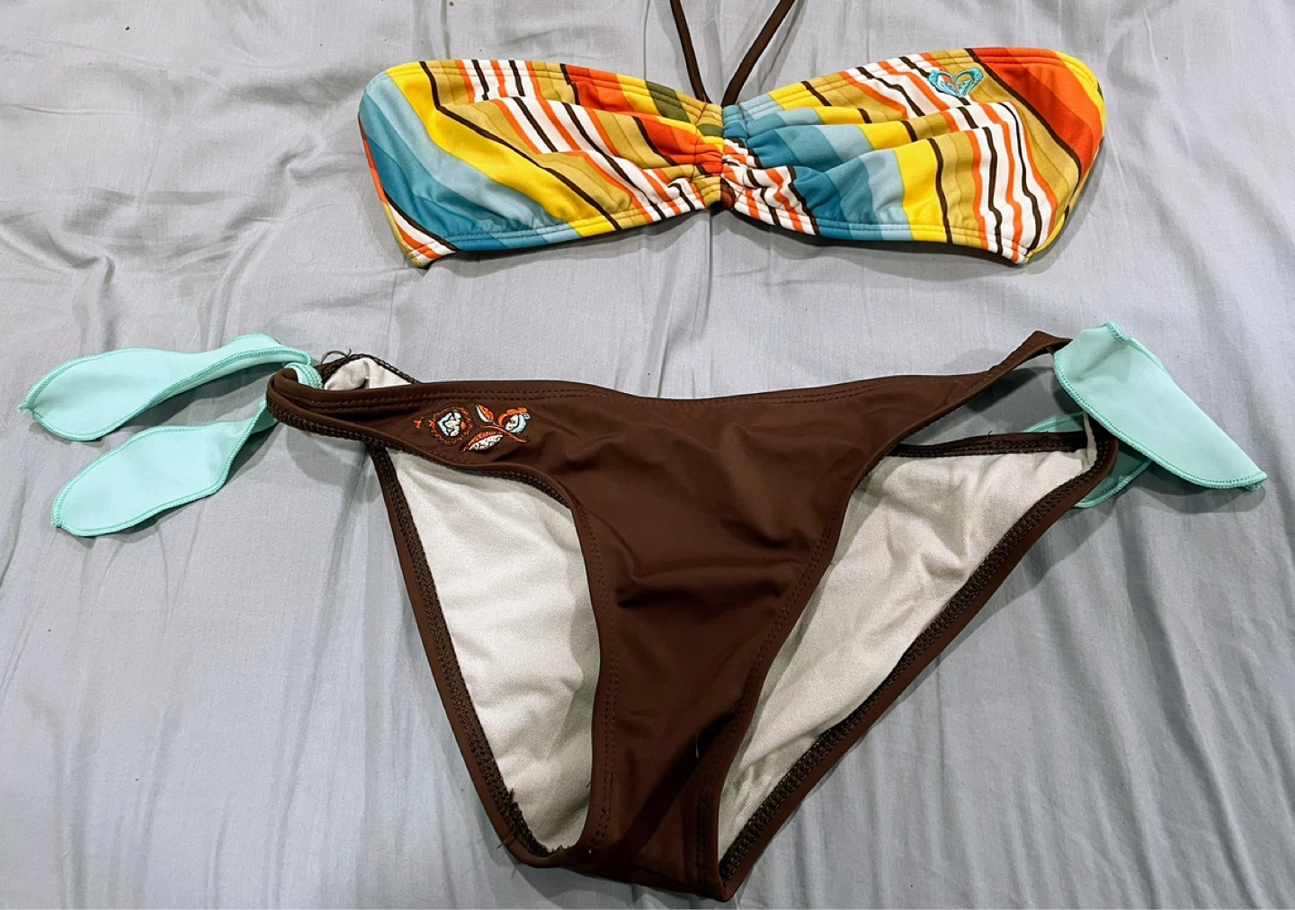 Women's Clothing Bundle - Shorts, Bikini, Sweatpants, Sandals - photo 3