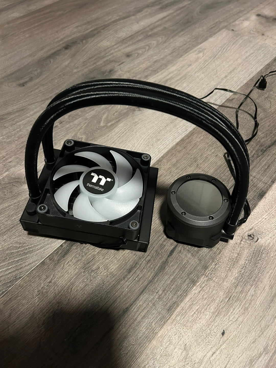 Thermaltake TH120 V2 ARGB Sync AIO Liquid CPU Cooler - photo 3