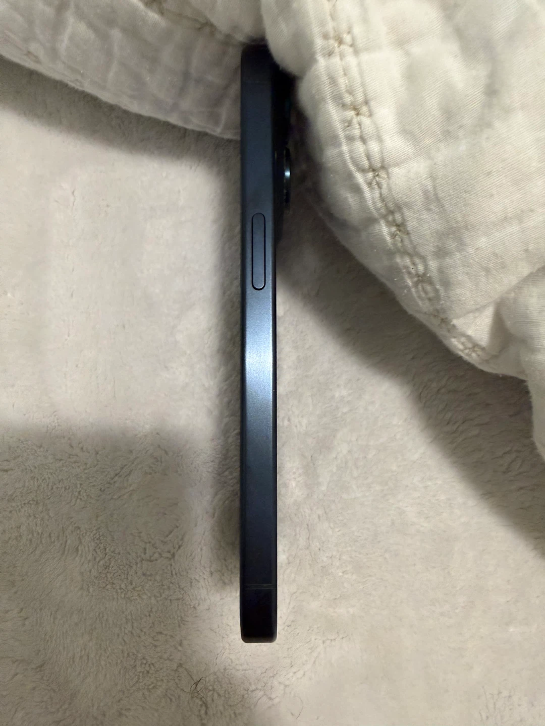 iPhone 15 Pro - photo 4