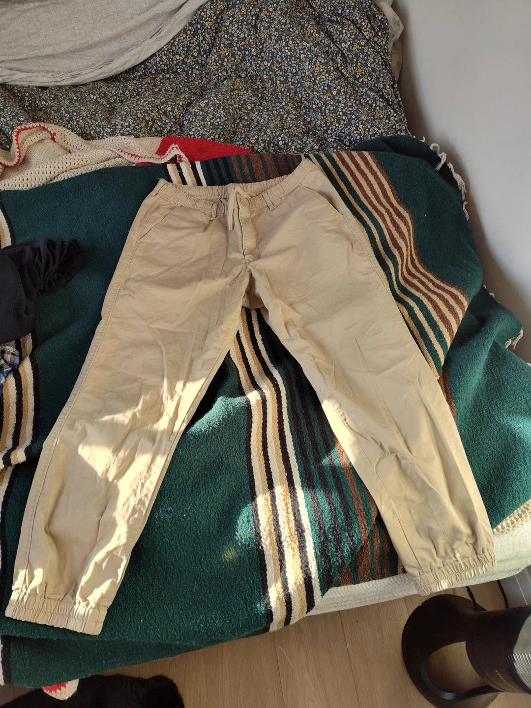 UNIQLO Jogger Pants - Khaki - Size L