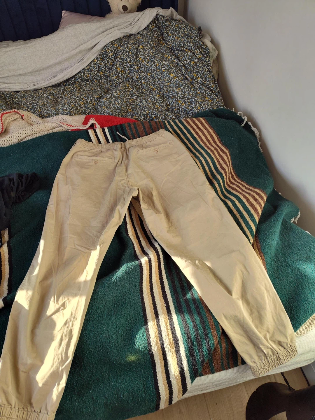 UNIQLO Jogger Pants - Khaki - Size L - photo 2