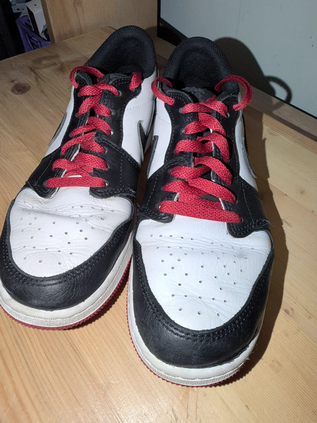 Nike Air Jordan 1 Retro Low OG "Black Toe" - photo 2