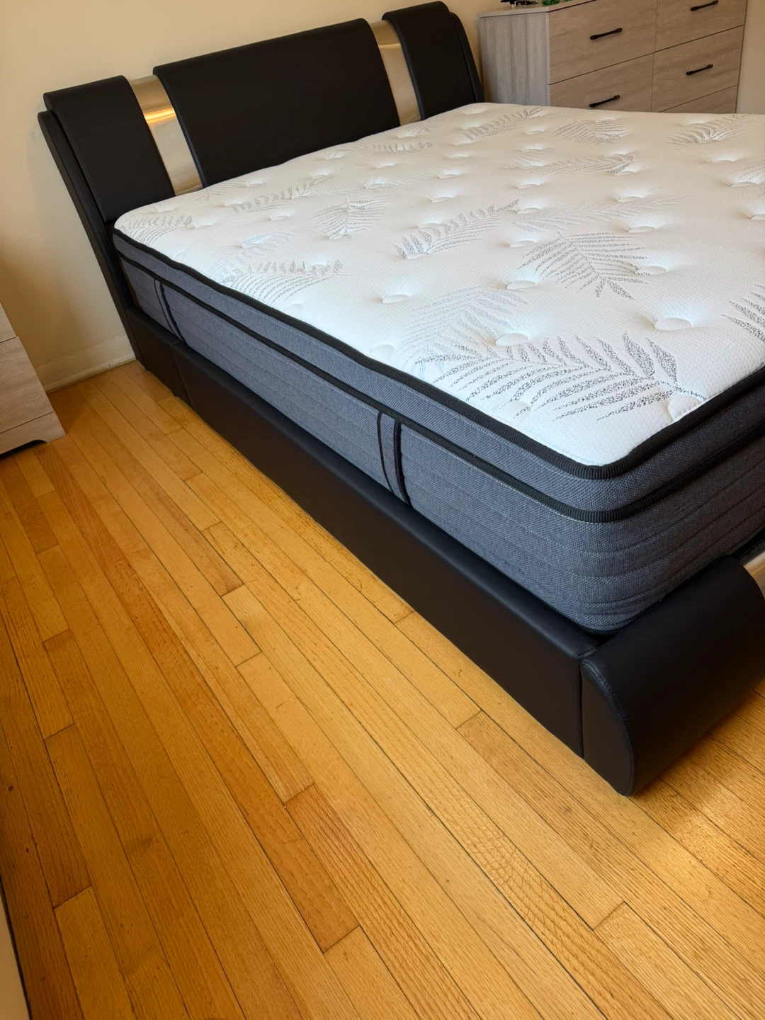 Mattress with Black Bed Frame - photo 3