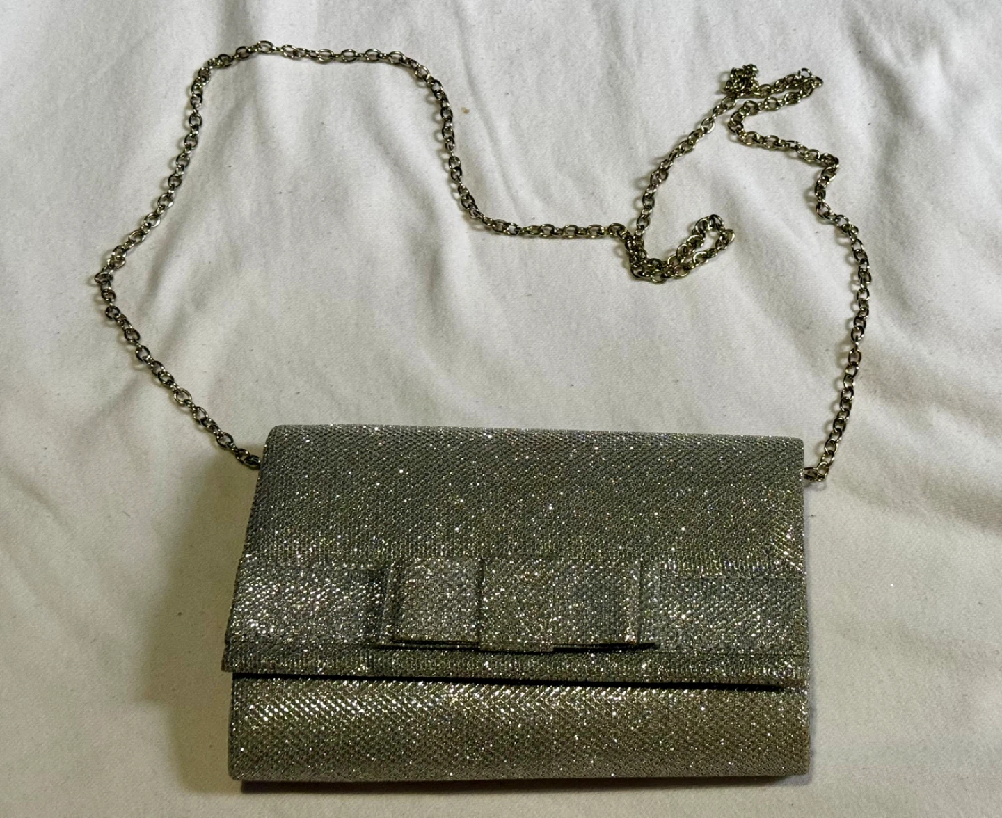 Sparkly Silver Clutch with Bow and Chain Strap - photo 4